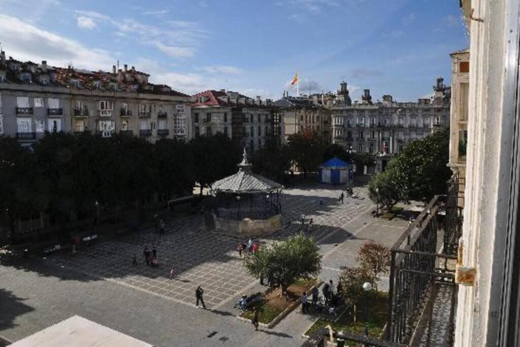 Apto. Central - Newly Refurbished! Сантандер Екстериор снимка