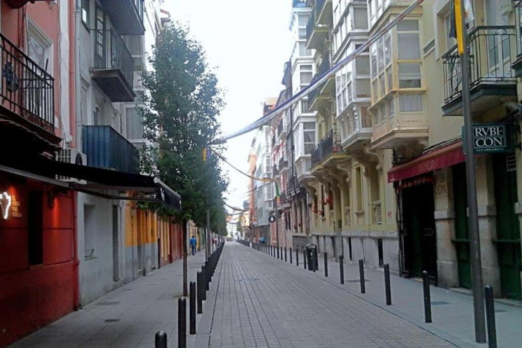 Apto. Central - Newly Refurbished! Сантандер Екстериор снимка
